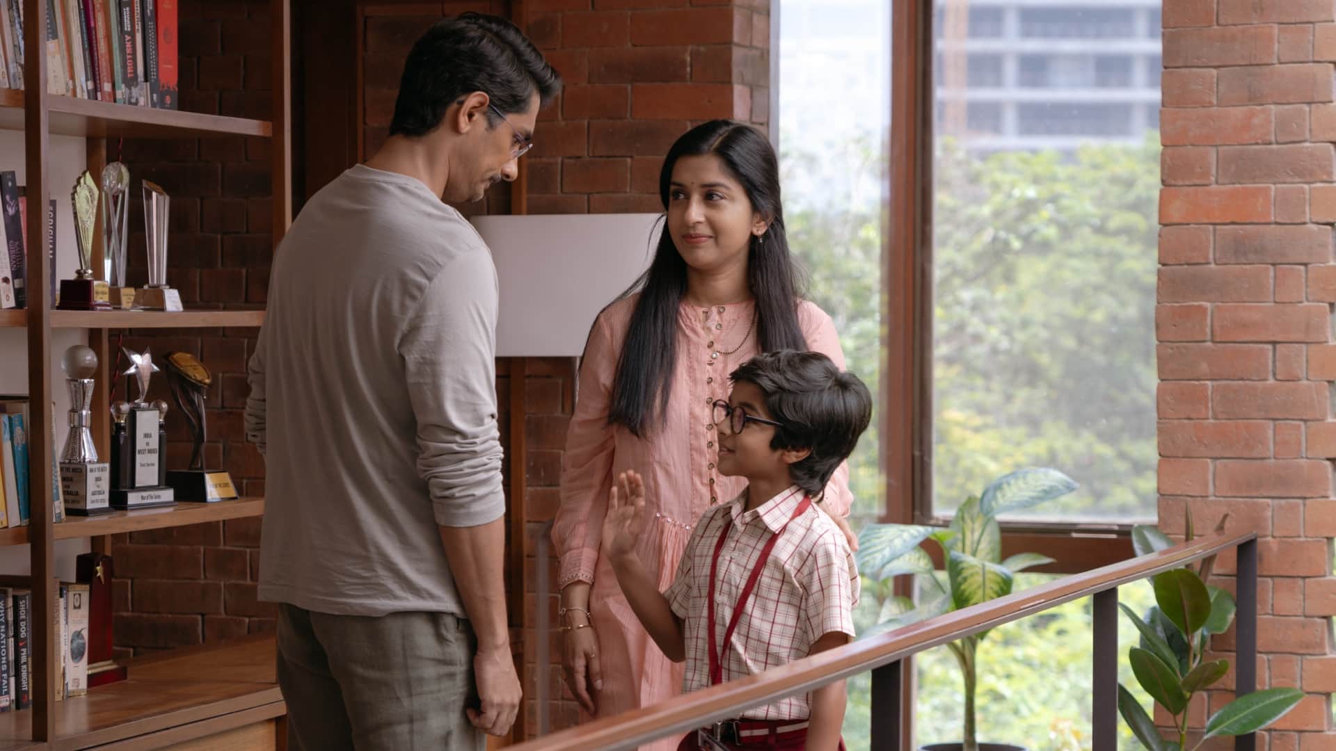 Test Movie Trailer Out Now R Madhavan Siddharth Nayanthara