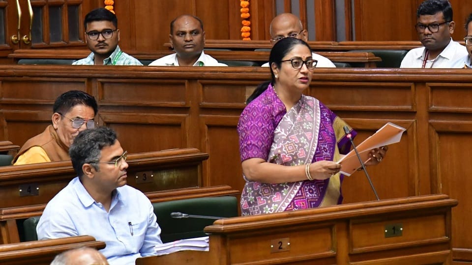 CAG report on air pollution will be presented in Delhi Assembly