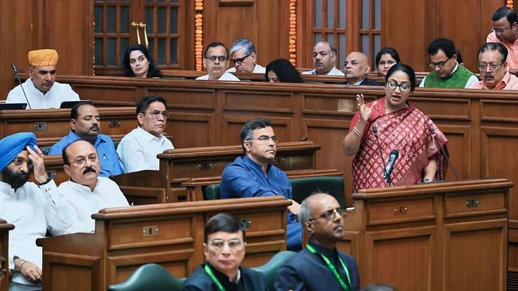 Delhi: दिल्ली विधानसभा बनेगी देश की पहली पूरी तरह सौर ऊर्जा से संचालित विधानसभा, रखी गई आधाशिला