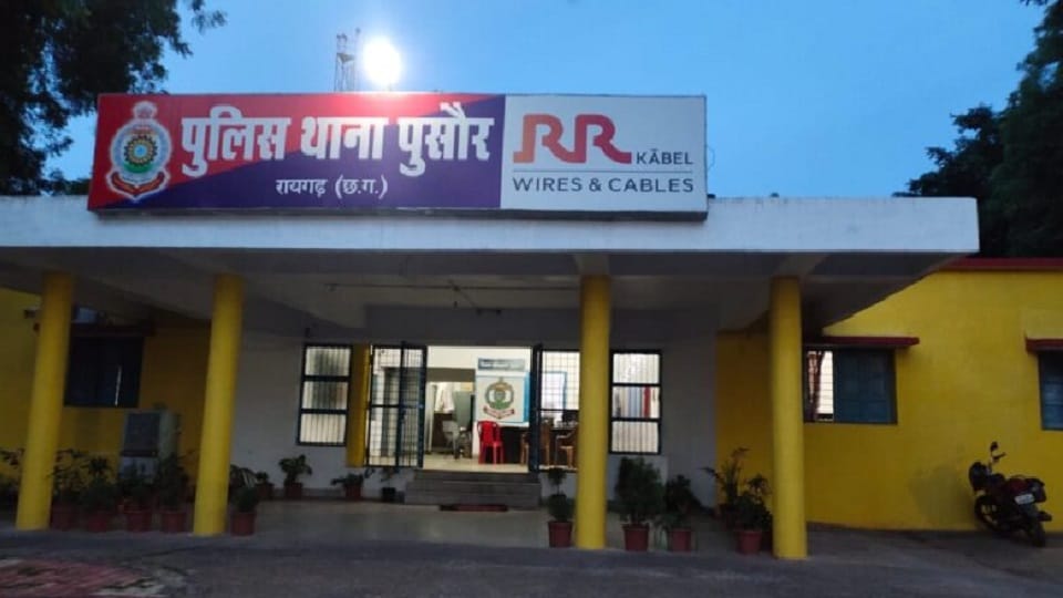 Driver driving a trailer ran away with six tyres and 300 litres of diesel In Raigarh