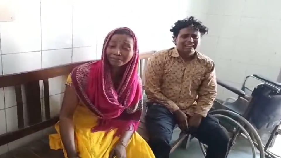 Baghpat: Bike collides with tractor trolley parked on the road at Panchi intersection, youth dies, two injured