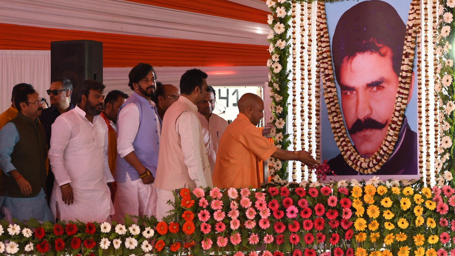 CM Yogi was present as the chief guest on the 29th death anniversary of Om Prakash Paswan in Gorakhpur