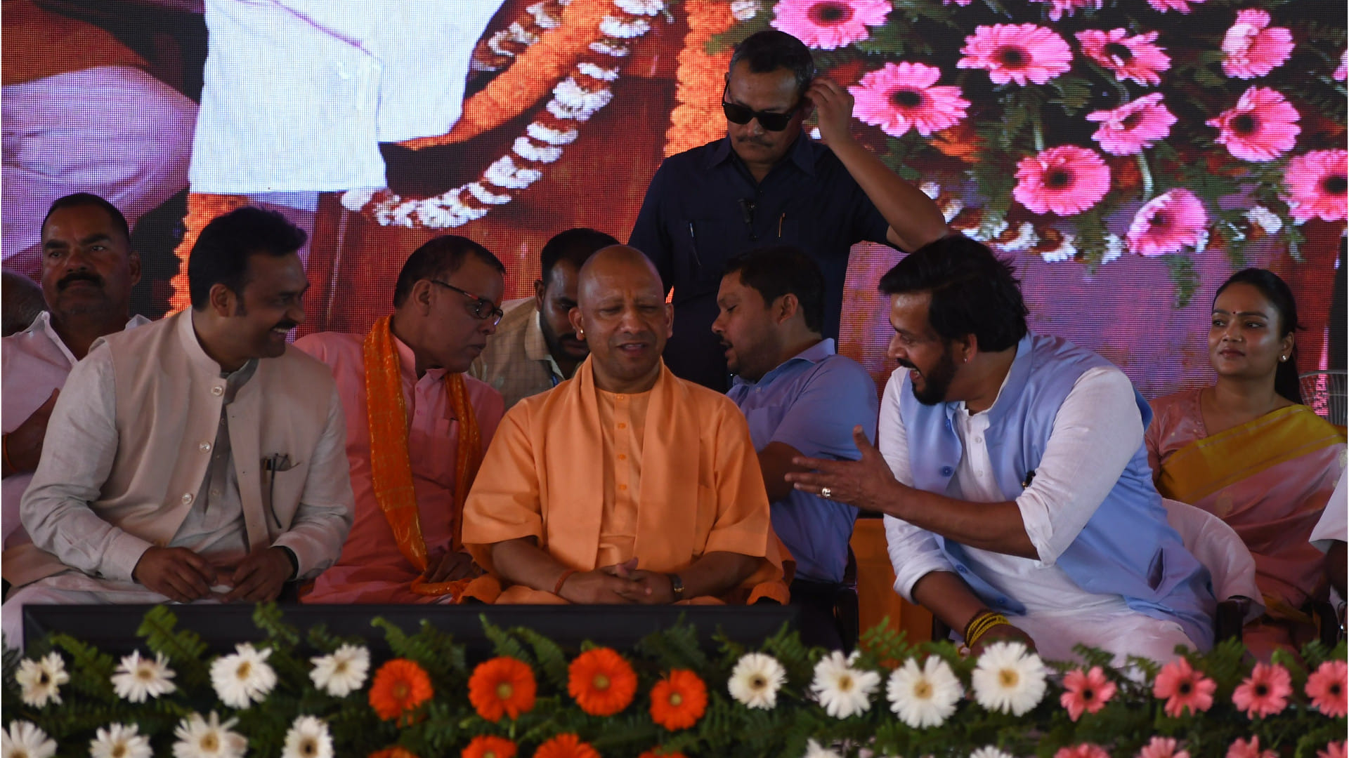 CM Yogi was present as the chief guest on the 29th death anniversary of Om Prakash Paswan in Gorakhpur