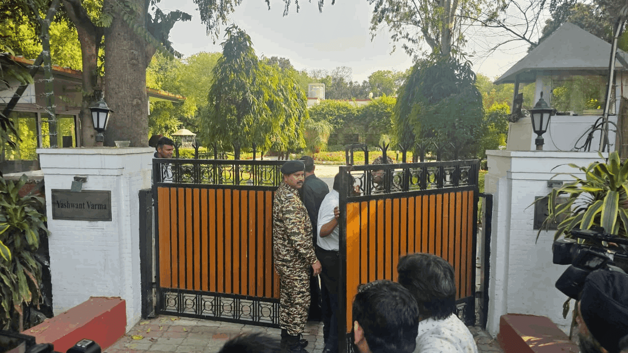 Delhi Police team reached Justice Yashwant Verma's house, sealing the store room and surrounding area