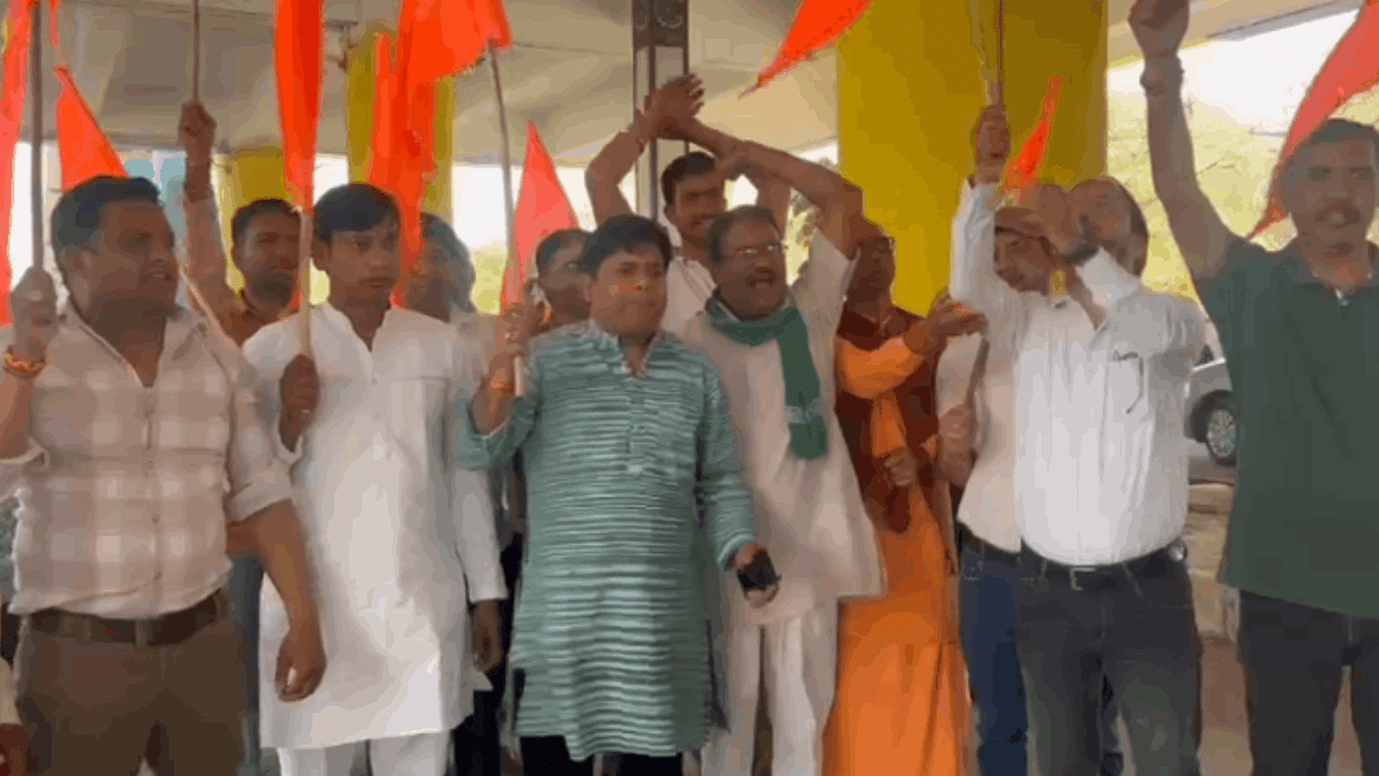 Karani Sena protested against statement of SP MP Ramji Lal Suman In Greater Noida