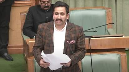 लोक निर्माण मंत्री विक्रमादित्य सिंह