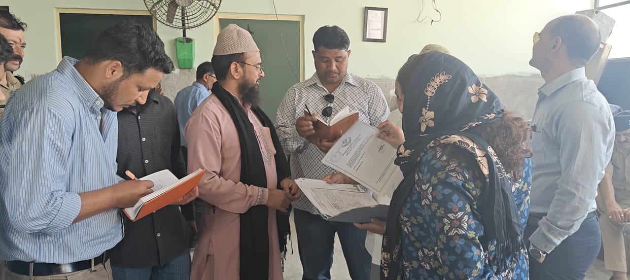Haridwar News: Five madrasas running without registration were sealed, one was warned
