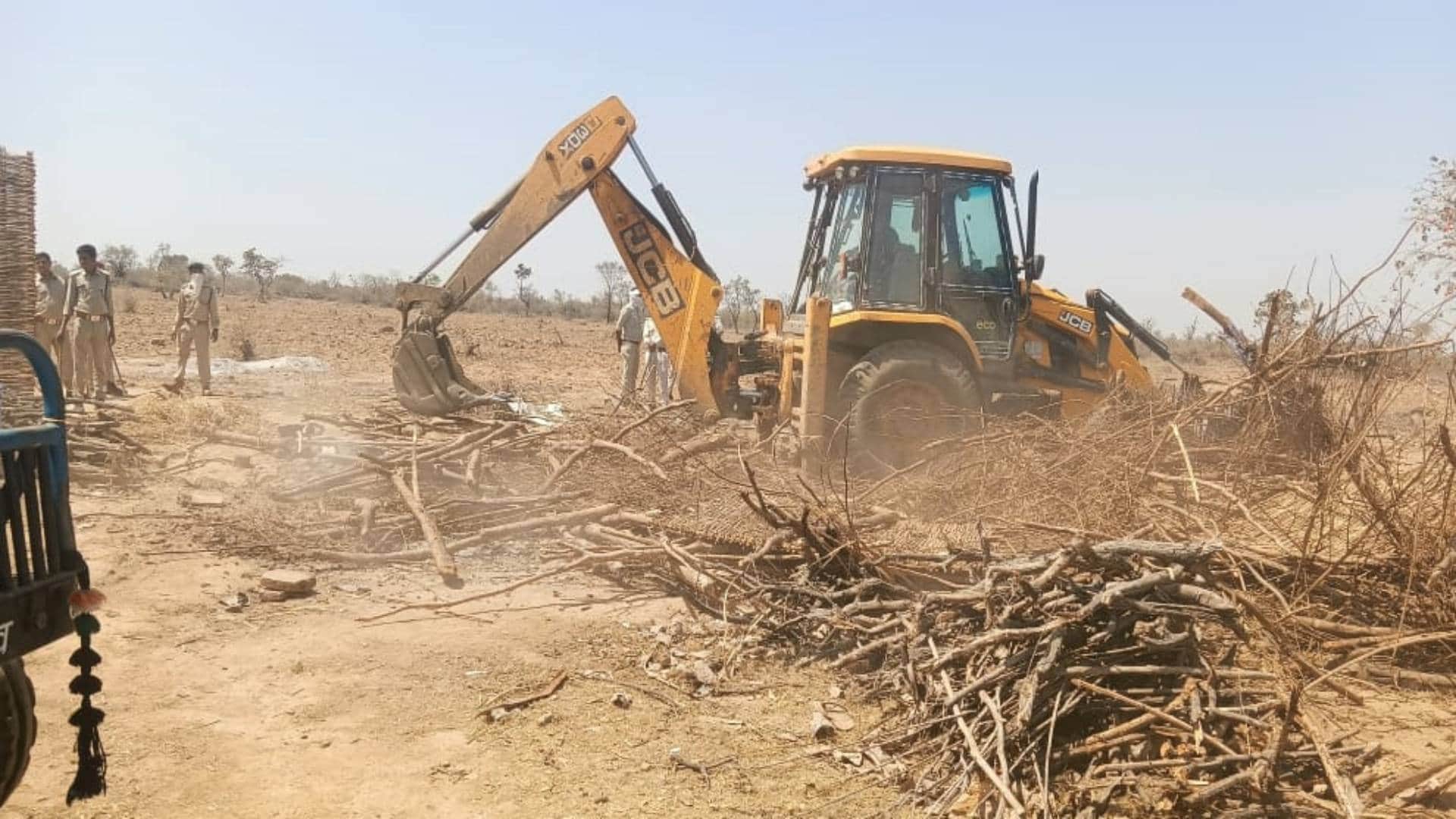 बुलडोजर कार्रवाई