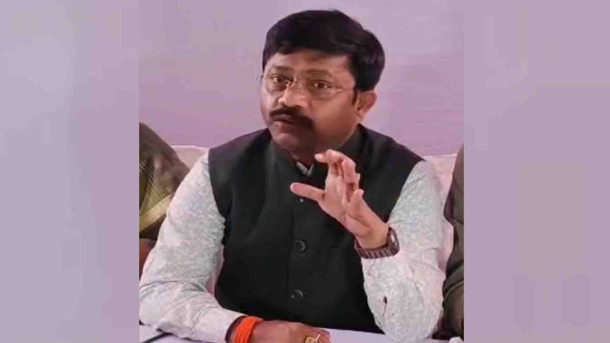 UP: Cabinet Minister Nandi said- Akhilesh got the throne in inheritance but not the intellect
