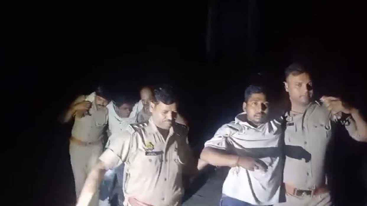 two accused of robbing arrested in an encounter in Budaun