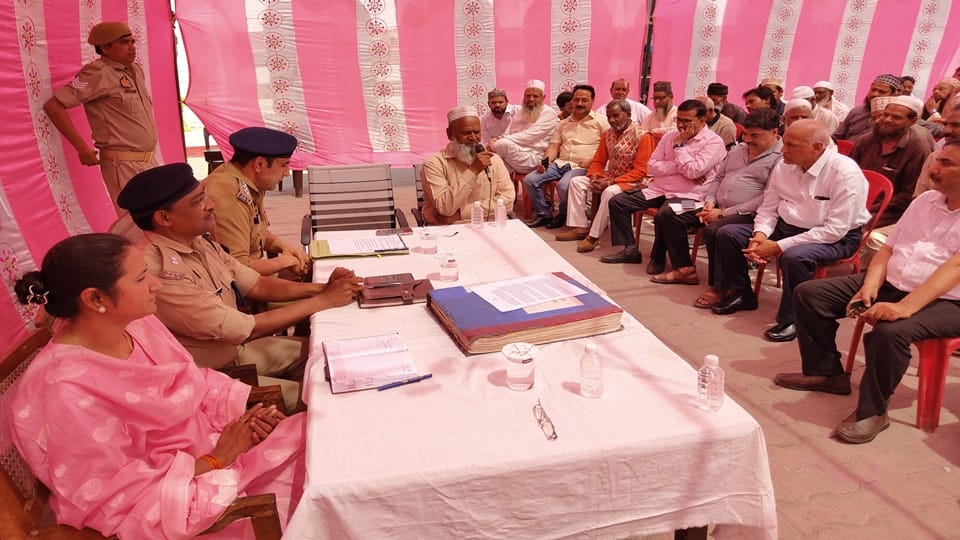UP: No permission to offer namaz on the streets of Sambhal, strict instructions from police in peace committee
