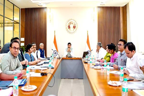 MP: Complete the survey by March 31 to ensure that the benefits of PM housing reach every village, CM said- no