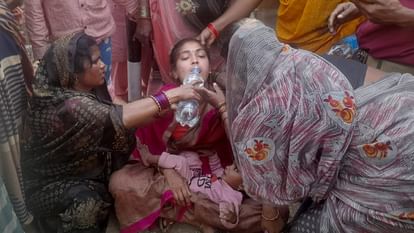 UP: एक बाइक पर पांच सवार... हादसे में खत्म परिवार, महिला, पति, पुत्र और ससुर की मौत; मासूम बेटी हुई अनाथ four people of a family died in road Accident in Lakhimpur kheri