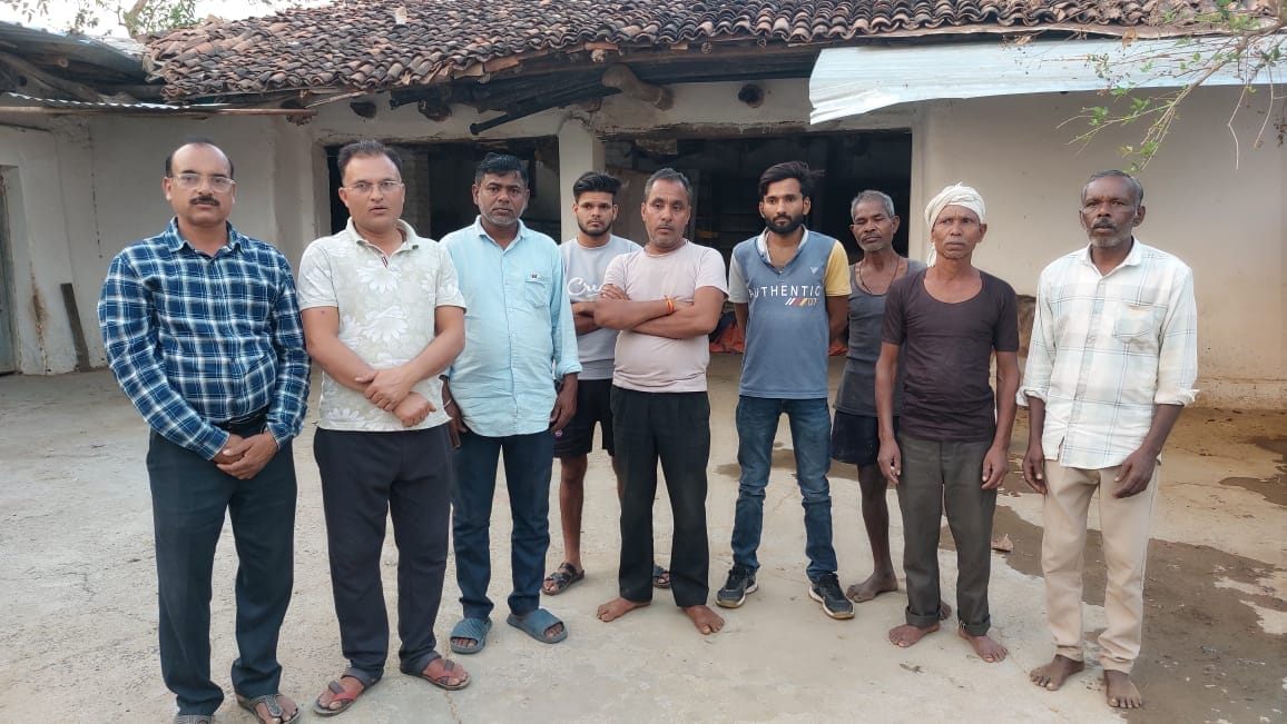 Balaghat News: Farmers of Dongaria village are entangled in technology