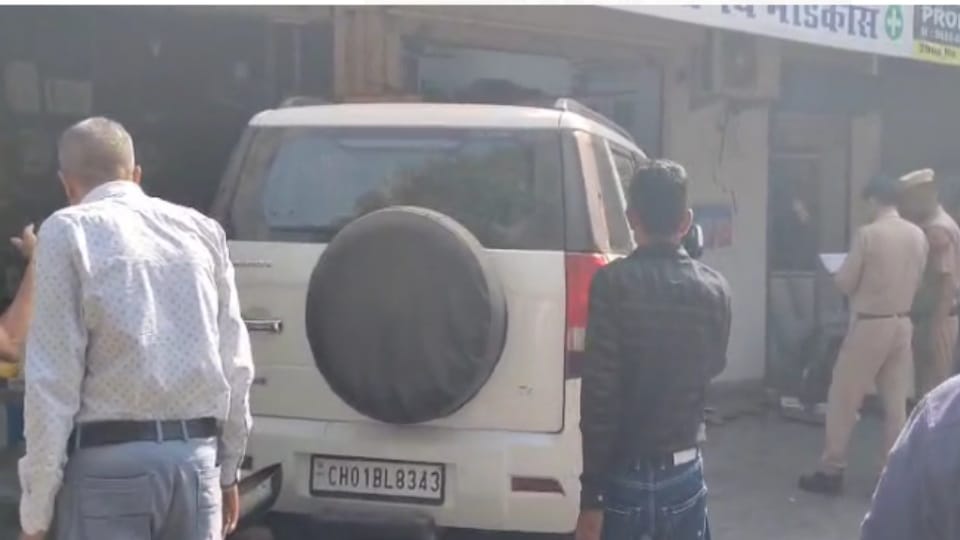 Speeding Bolero rammed into shop in Panchkula one dead and five injured
