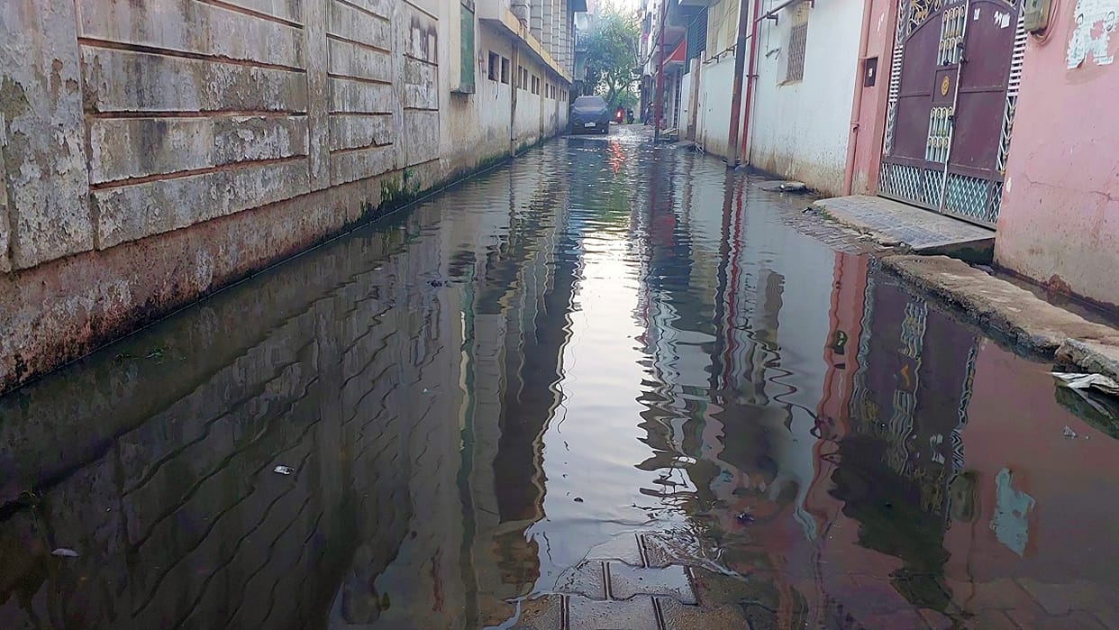 Drainage is blocked problem of waterlogging in posh colony of Bareilly