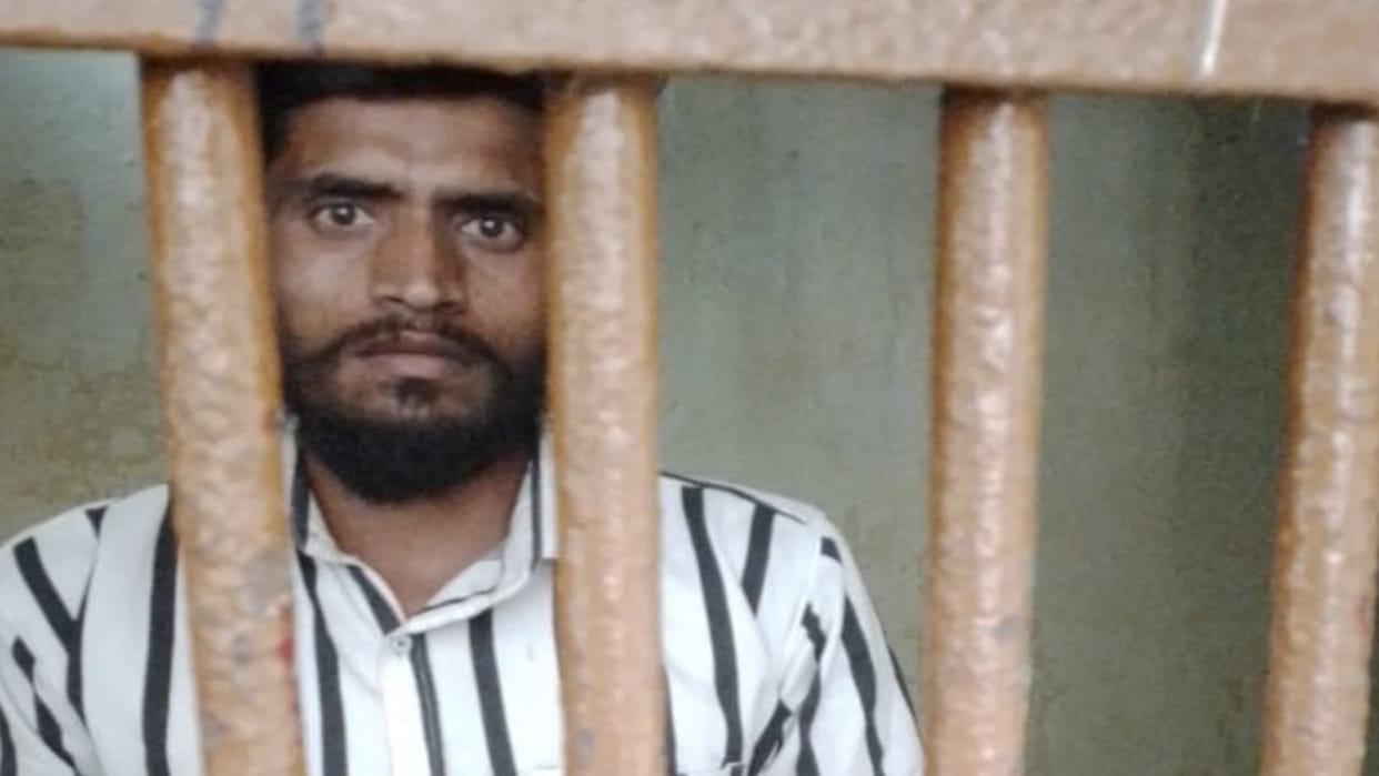 In Gorakhpur, Computer operator accused of fraud in PM Awas Yojana arrested