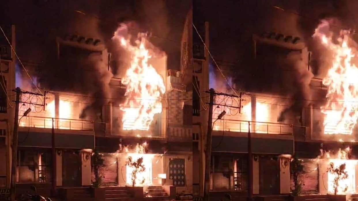 Everything burnt to ashes in a massive fire that broke out in a house due to a short circuit in Banswara
