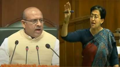 स्पीकर विजेंद्र गुप्ता और नेता विपक्ष आतिशी