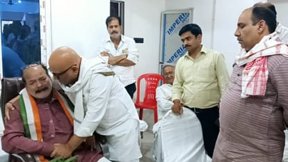 News Update Notice to SHO in Varanasi accused of fraud of 14 lakhs arrested