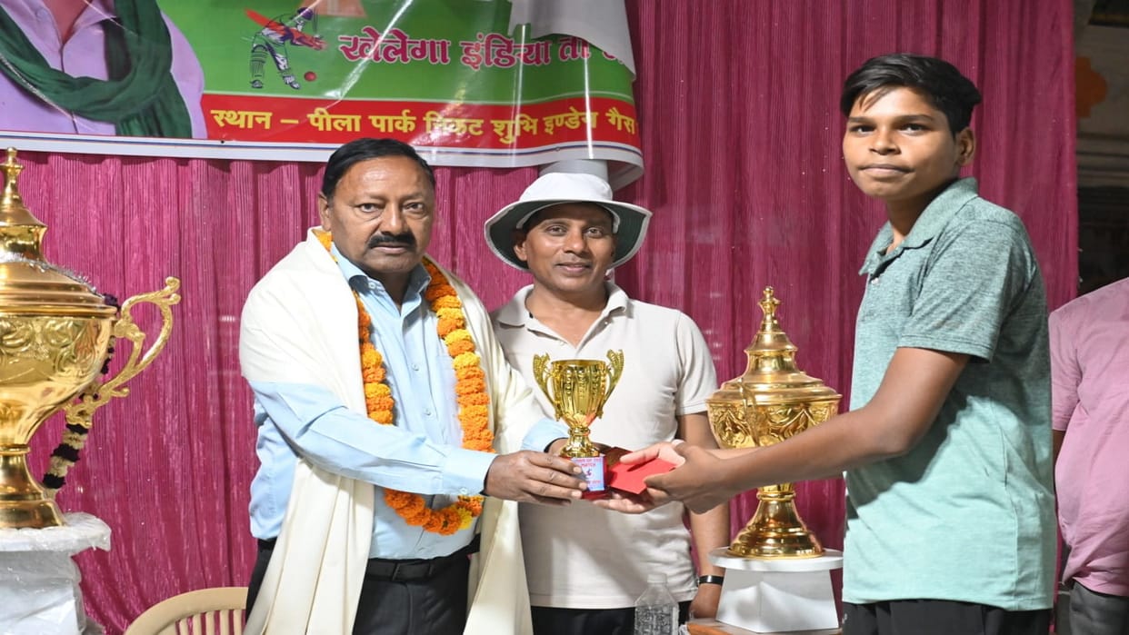 Sport News: Harwara Eleven and Arya Eleven victorious in night cricket competition