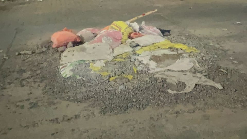 Accidents happening due to open manhole chambers on the road