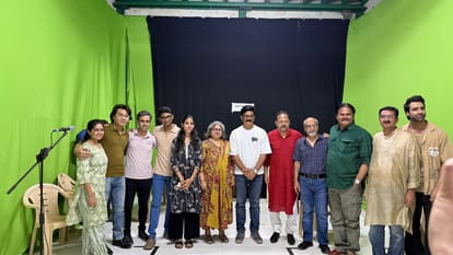Yatri celebrates world Theatre day 2025 with Akhilendra Mishra Dinesh Gupta Pankaj Shukla Apna Adda