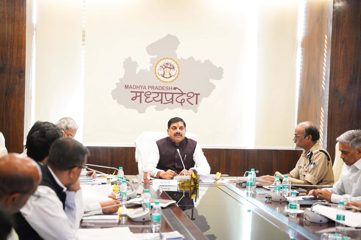 Samadhan Online: CM's instructions for adequate drinking water arrangements, notice and suspension action on 2