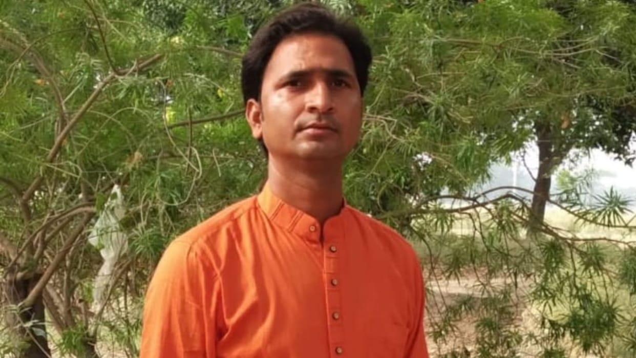 young man committed suicide by hanging in bhadohi