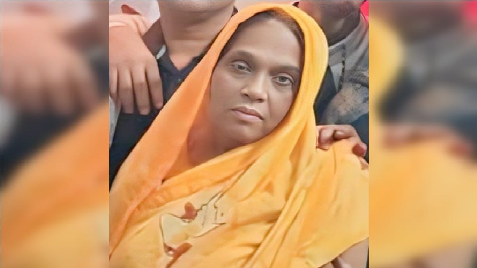 Son killed his mother for not giving him money after selling land In Kushinagar