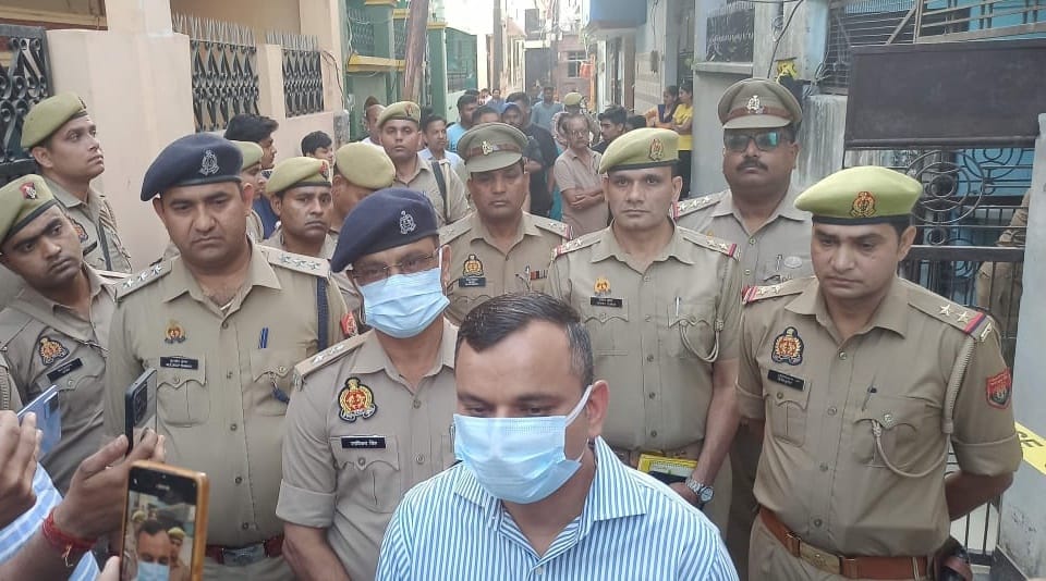 Moradabad Double murder: Young man killed grandmother and aunt with hammer, police took accused into custody