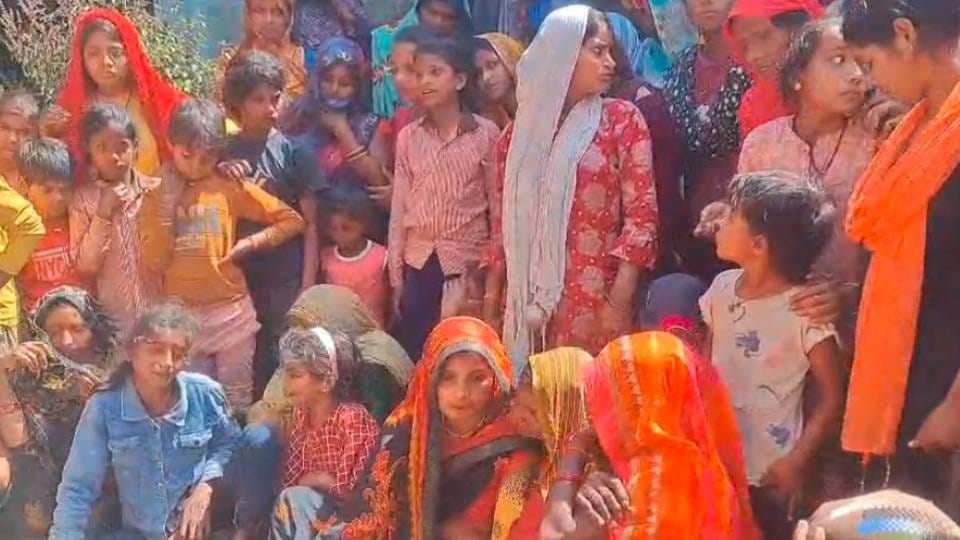 girl committed suicide by writing suicide note in Shravasti