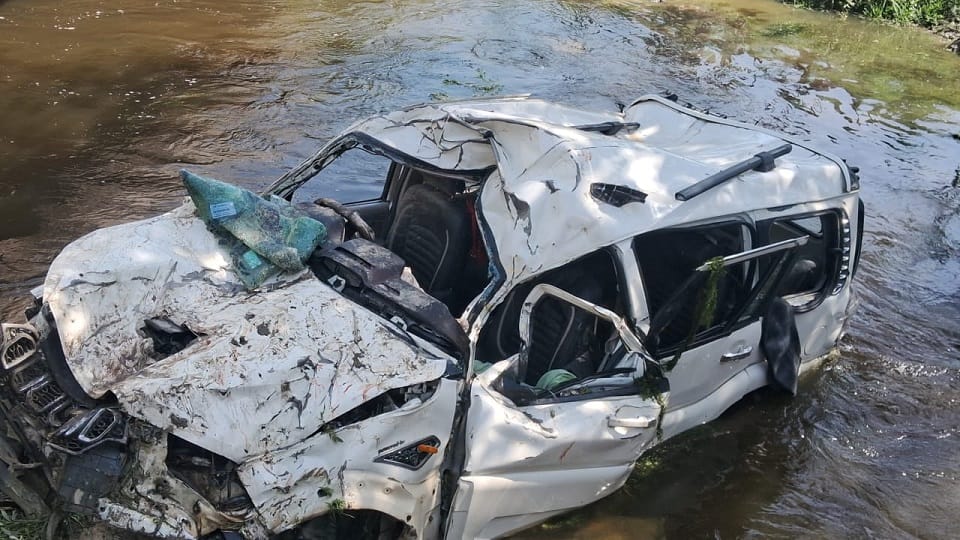 A woman died after a Scorpio fell into a canal in kichha