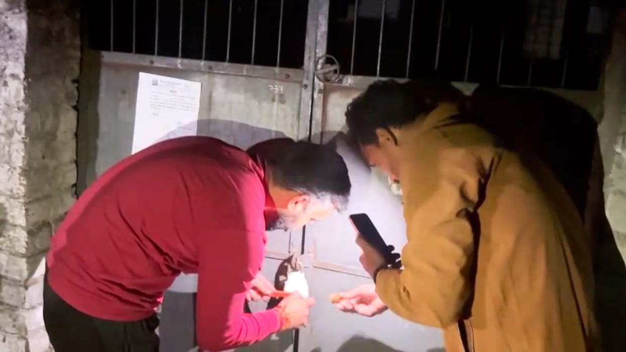 Six properties including a gas agency office were sealed in Yamunanagar for not paying property tax