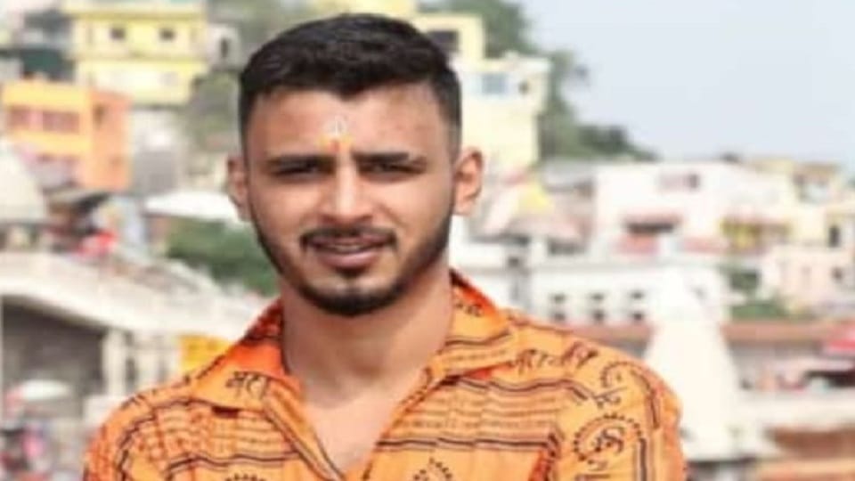 body of a youth missing for three days was found in the bushes in lohaghat