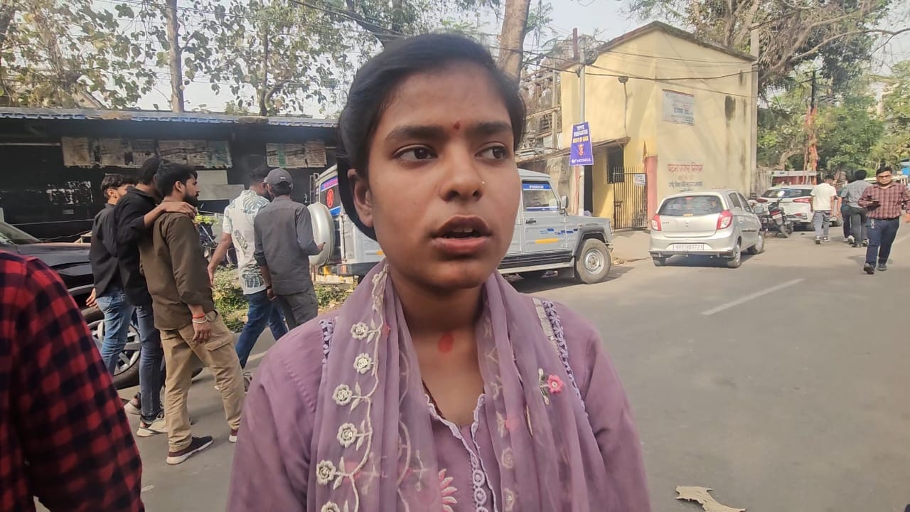 समस्तीपुर की साक्षी कुमारी से टॉपर्स वेरीफिकेशन के दौरान 'अमर उजाला' की बातचीत।