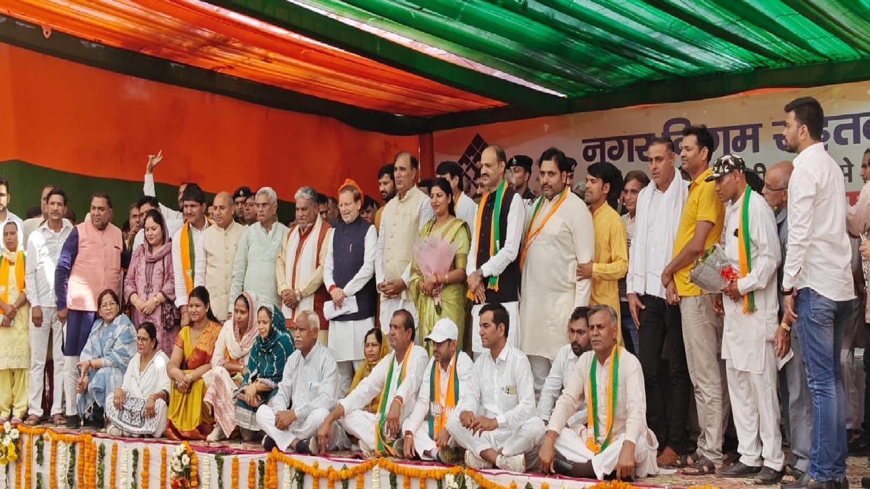Mayor Ram Avtar took charge in Rohtak, Cabinet Minister Arvind Sharma said - this is Dadalai seat of BJP