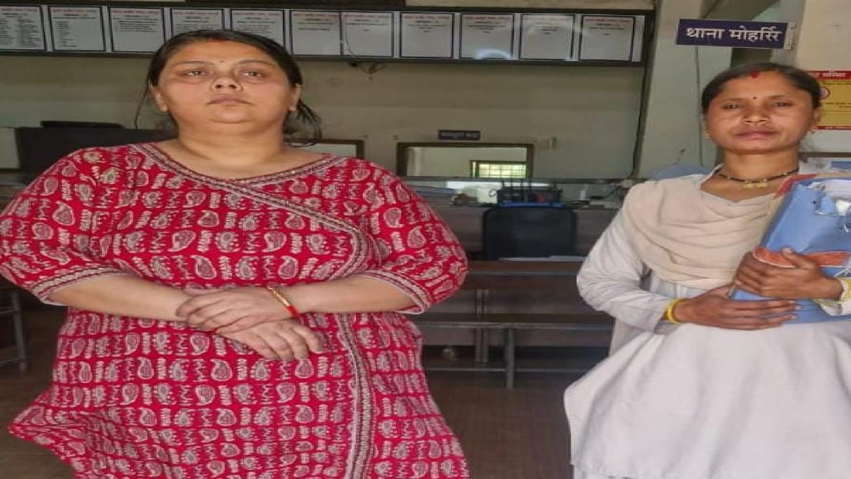 Raipur: Woman accused absconding for 10 years in police custody, Binita Sharma with tribal children...