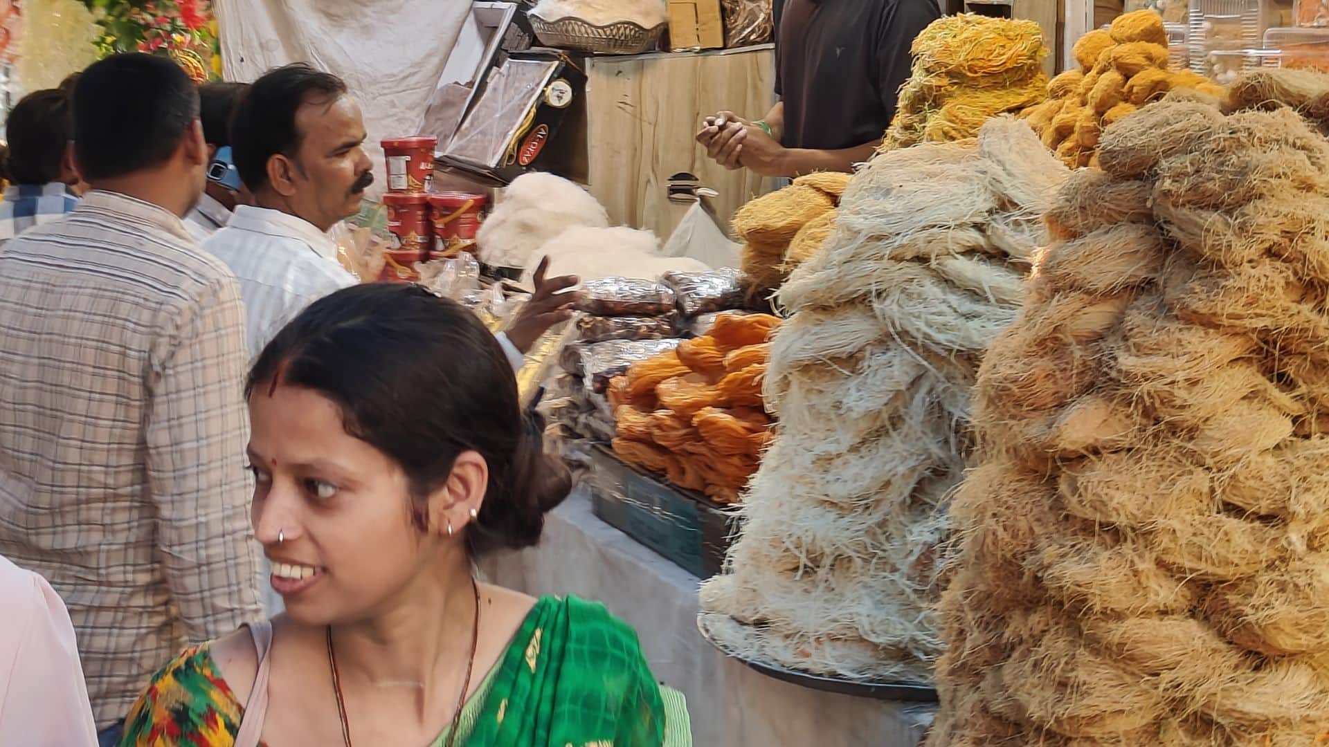 Eid 2025 shopping vermicelli decorated in all the markets including Dal Mandi of Varanasi