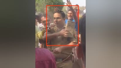 Pratapgarh Protest After Woman Dies Under Suspicious Circumstances Allegations Of Rape And Murder