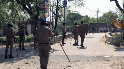 Pratapgarh Protest After Woman Dies Under Suspicious Circumstances Allegations Of Rape And Murder