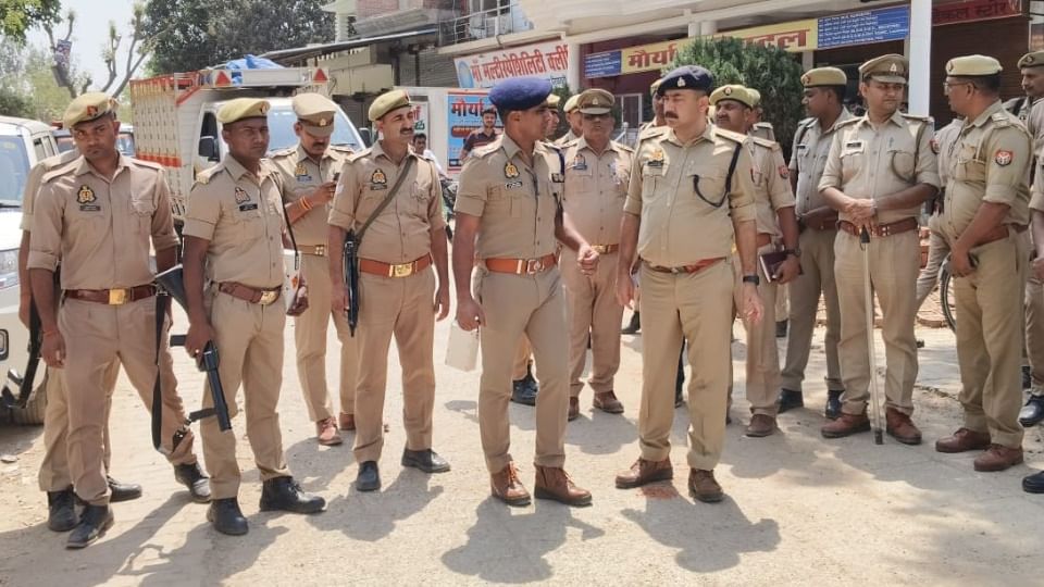 Pratapgarh Protest After Woman Dies Under Suspicious Circumstances Allegations Of Rape And Murder