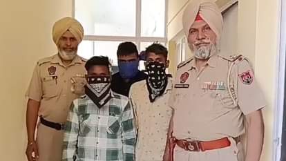 पुलिस गिरफ्त में आरोपी