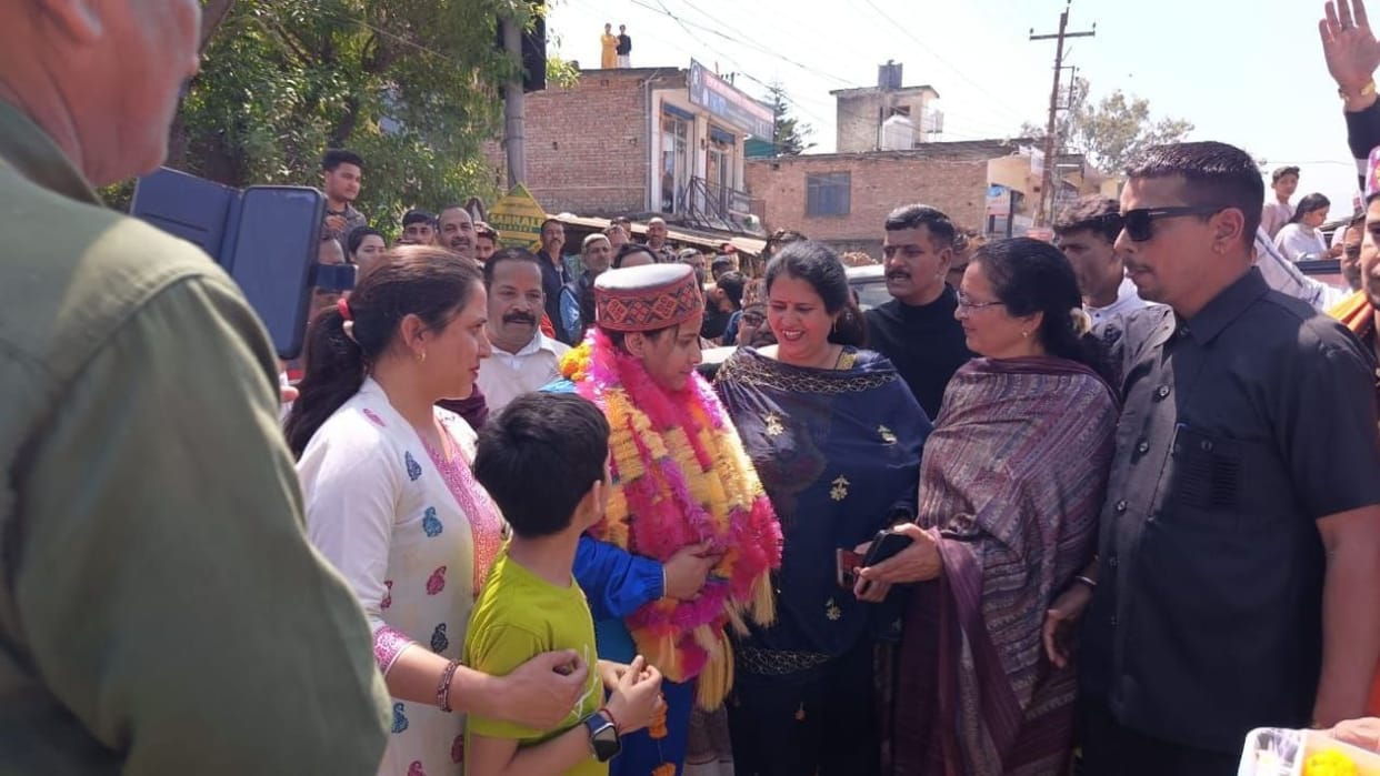 Himachal News Shilpa returned with gold for the country a jeep rally was organized in her honor
