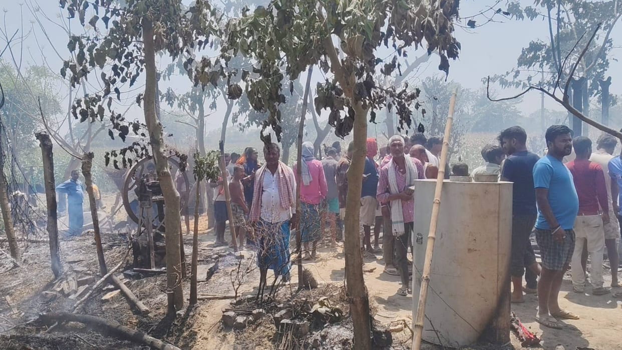 Bihar News : Two children burnt to death in house fire khagaria bihar police