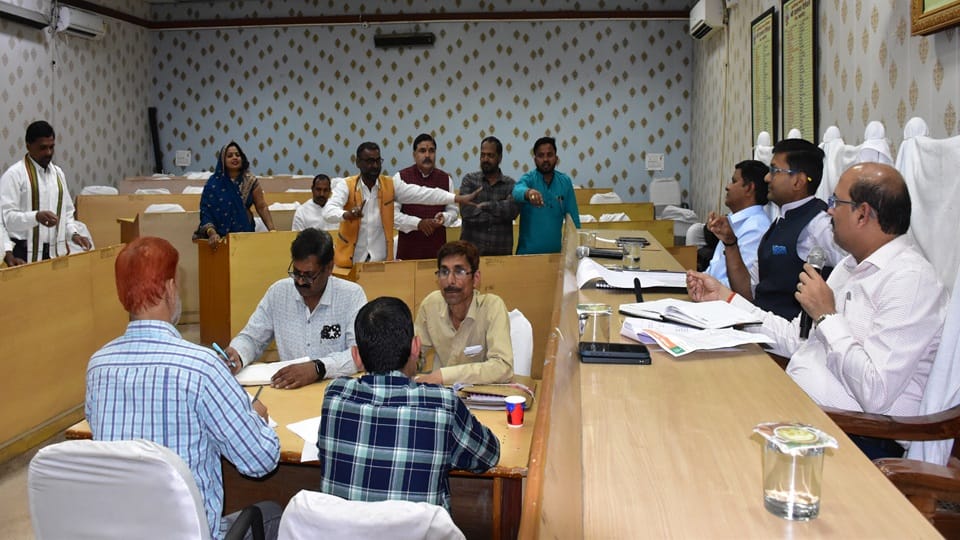Aligarh Nagar Nigam budget of Rs 1450 crore approved