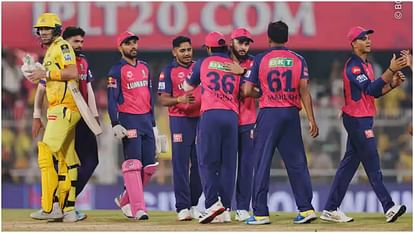 RR vs CSK: चेन्नई को हरा राजस्थान ने खोला जीत का खाता, नीतीश के बाद हसरंगा चमके; ऋतुराज की मेहनत पर फिरा पानी IPL 2025 RR बनाम CSK परिणाम: चेन्नई सुपर किंग्स बनाम राजस्थान रॉयल्स प्रमुख हाइलाइट्स विश्लेषण