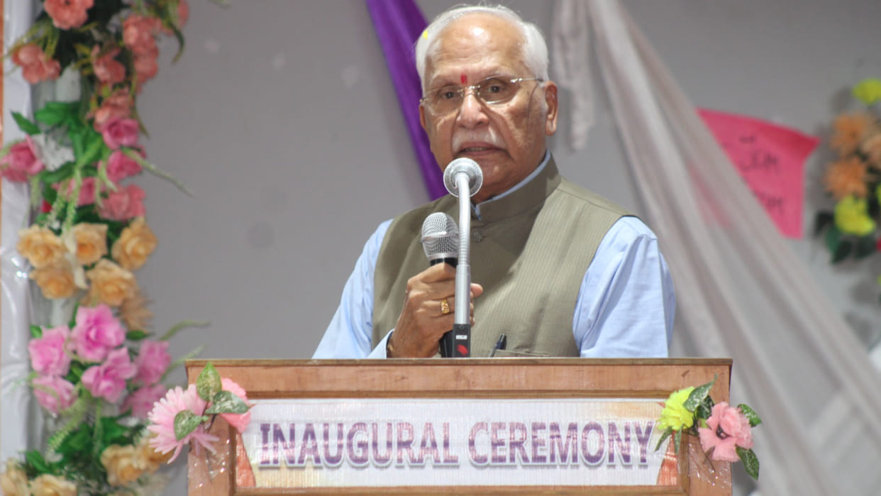 A three-day national seminar started on Sunday at Gorakhpur MGUG