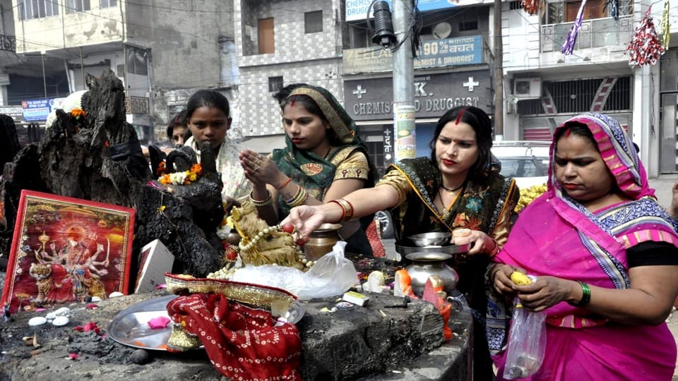 Crowds gathered in temples to worship Maa Shailputri