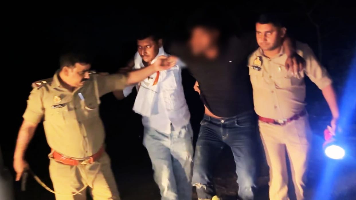 police encounter in Ghazipur Criminal fired injured accused in six cases